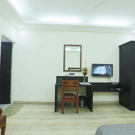 Hotel Metropolitian New Delhi Extérieur photo
