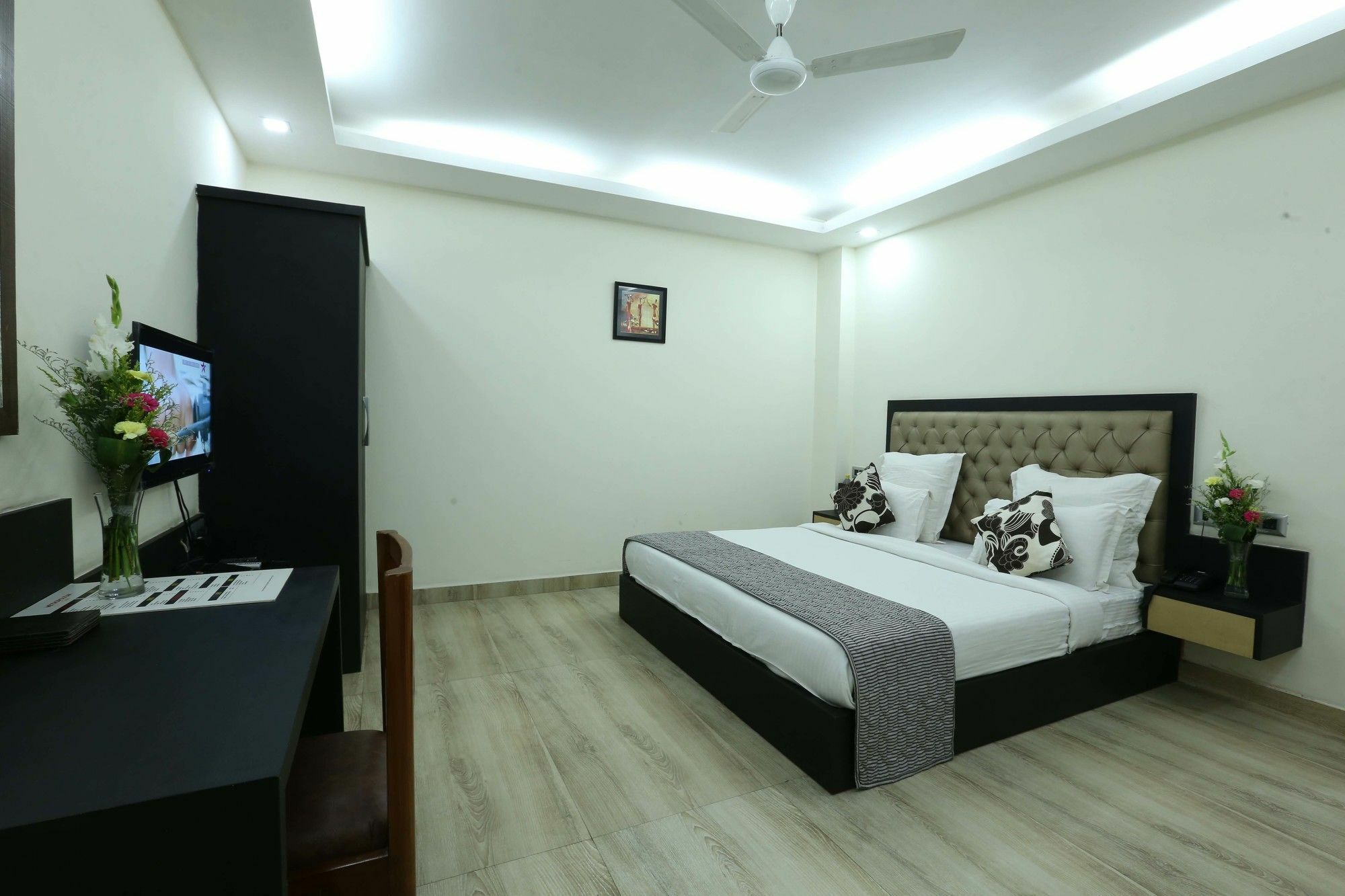 Hotel Metropolitian New Delhi Extérieur photo