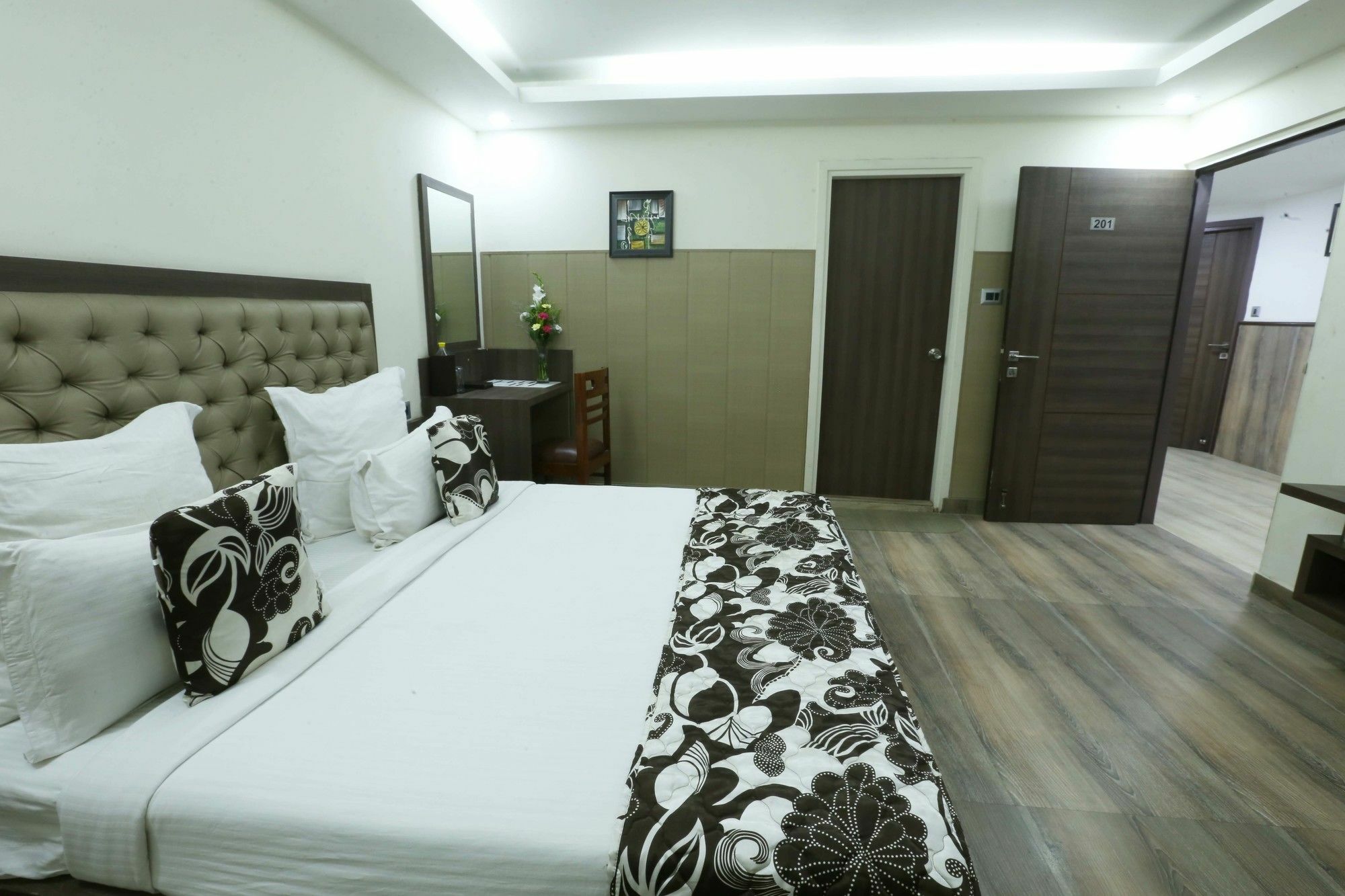 Hotel Metropolitian New Delhi Extérieur photo